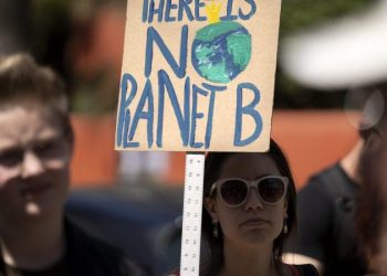 Unearthed chat sheds light on cozy ties between judges, climate activists, raising ethical concerns