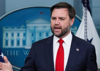 JD Vance responds to Hakeem Jeffries’ claim sombrero meme is ‘racist’